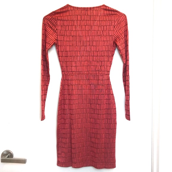 French Connection Linear Jazquard V-Neck Dress - Picture 3 of 6